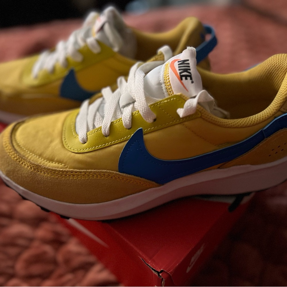 Nike Women’s Yellow and Blue Sneakers